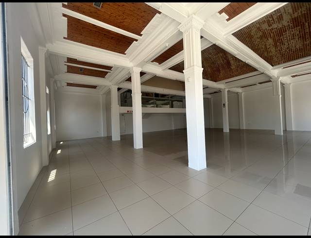 361M² RETAIL TO LET IN CLAREMONT